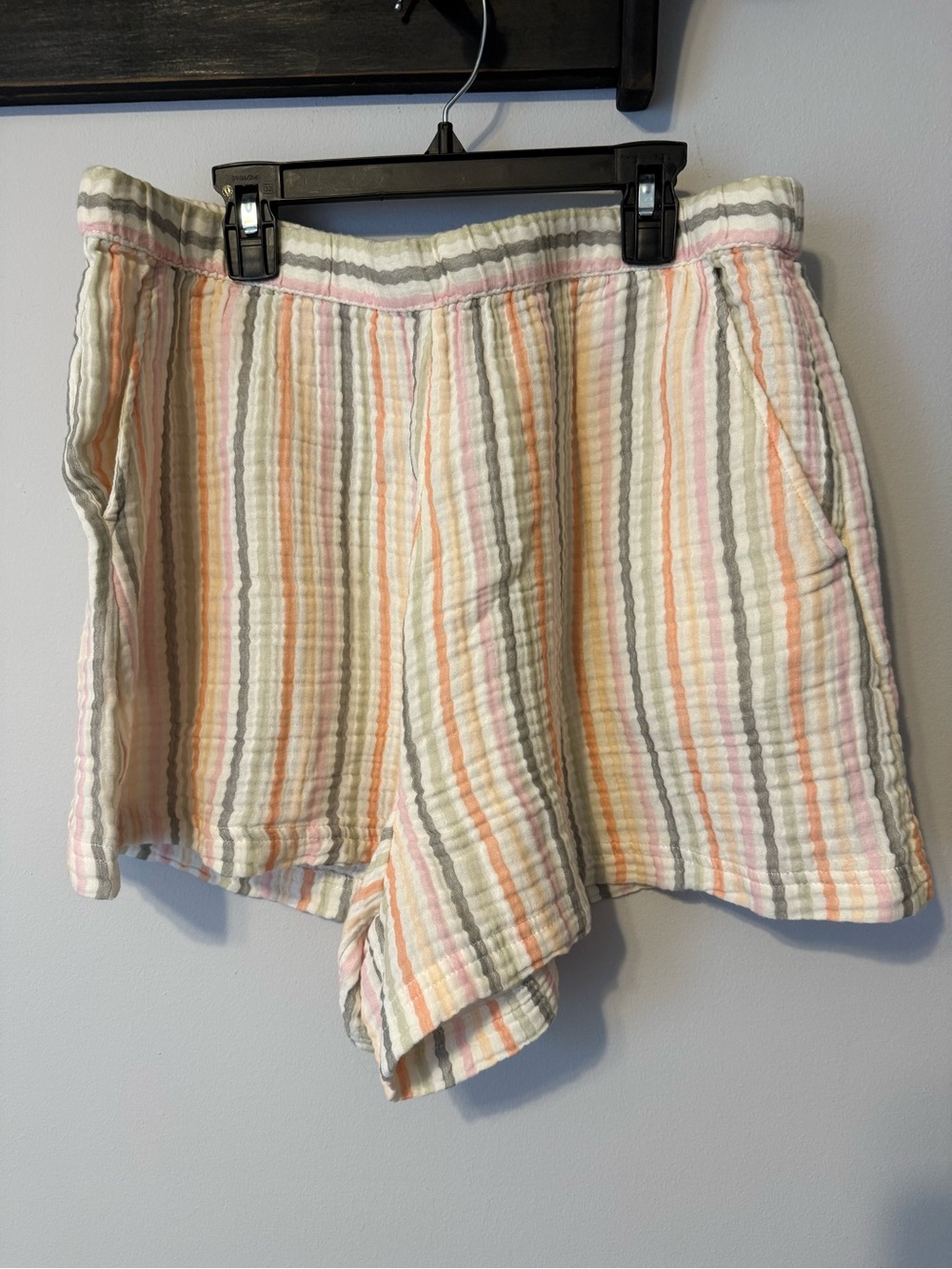 Lou & Grey Pastel Striped High-Waist Cotton Shorts